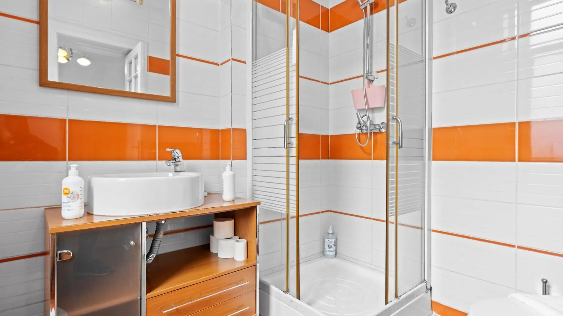 Golden Residences - Apartment & Penthouse In Old Town Bucharest