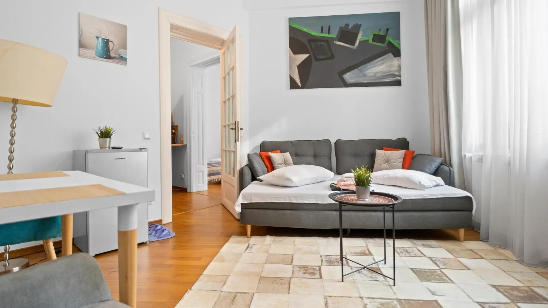Golden Residences - Apartment & Penthouse In Old Town Bucharest