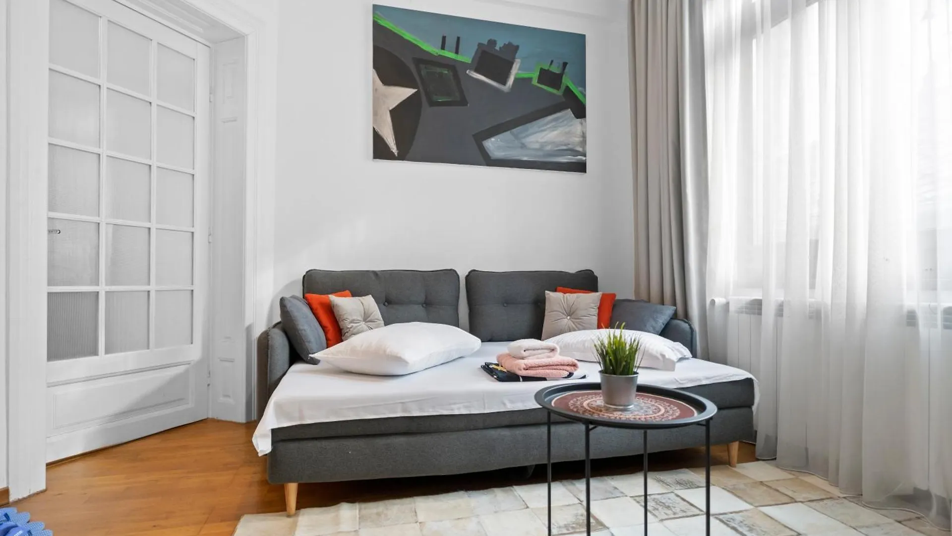 Golden Residences - Apartment & Penthouse In Old Town Bukareszt