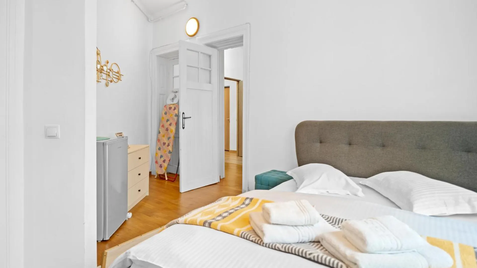 Golden Residences - Apartment & Penthouse In Old Town Bucharest Romania