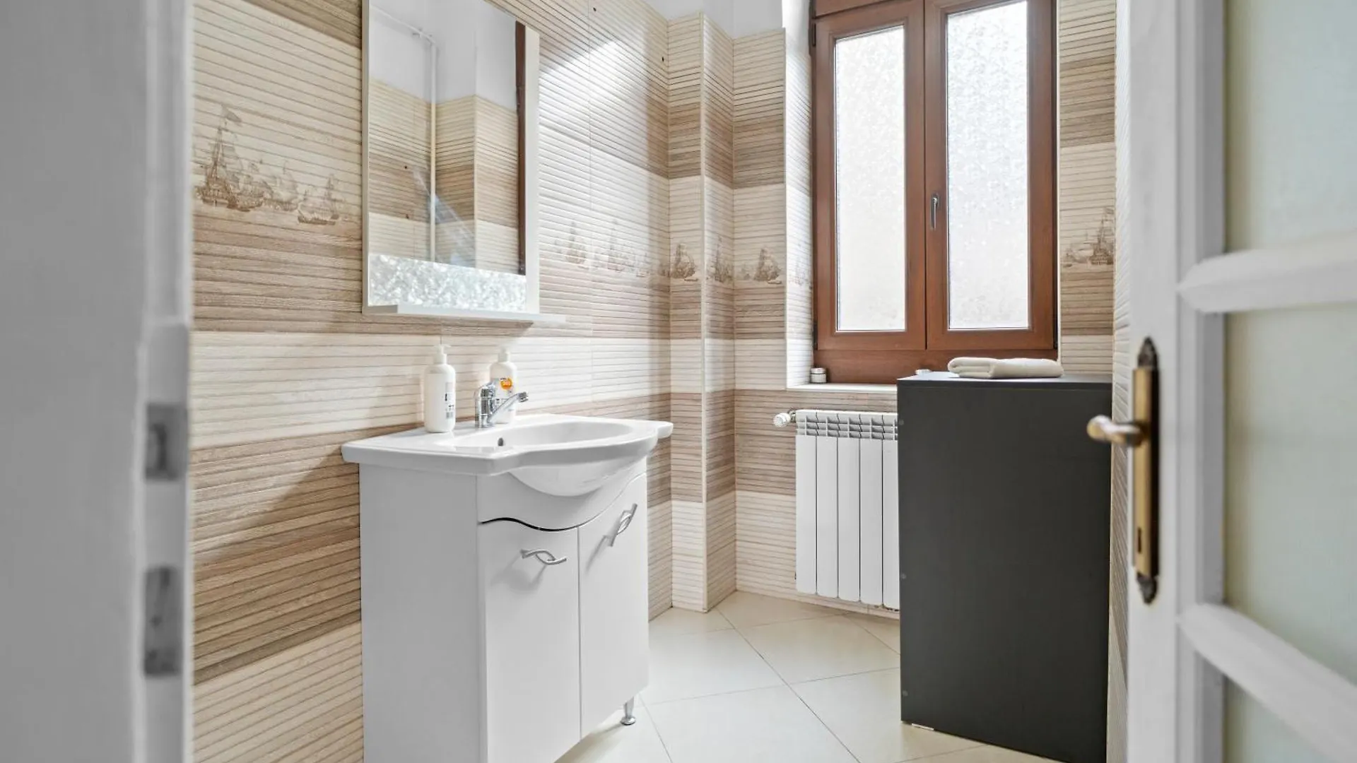 Golden Residences - Apartment & Penthouse In Old Town Bukareszt