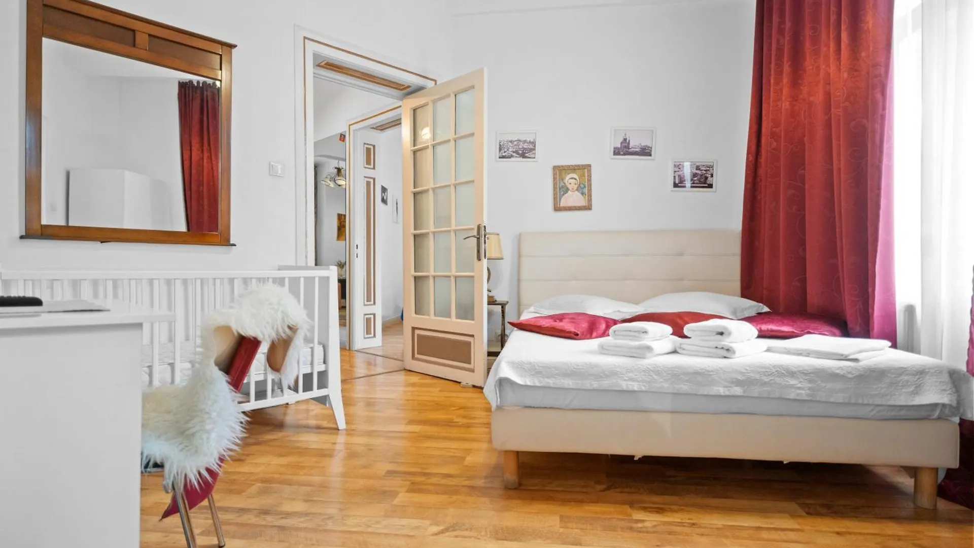 Golden Residences - Apartment & Penthouse In Old Town Bucharest