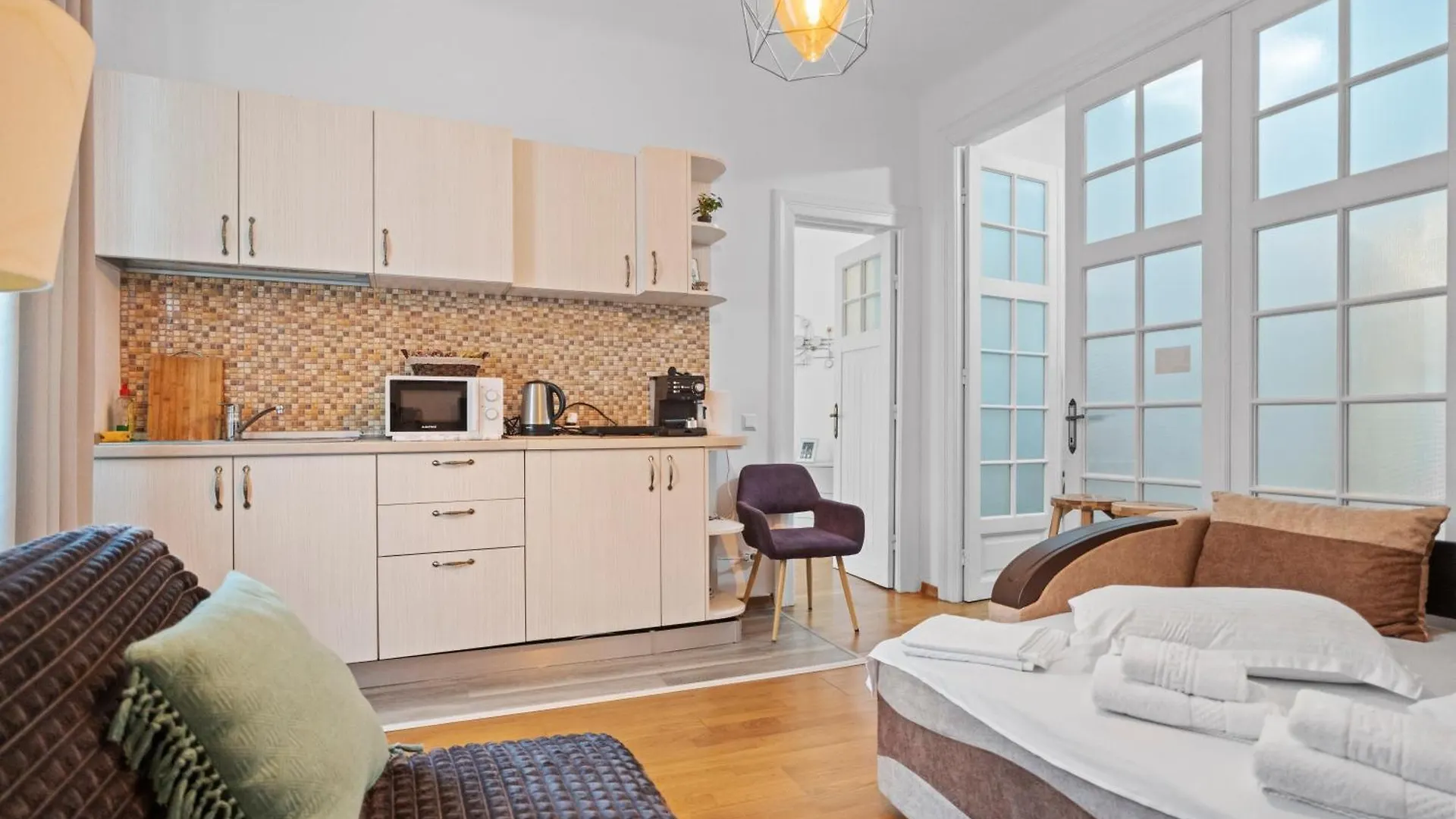 Golden Residences - Apartment & Penthouse In Old Town Bucharest