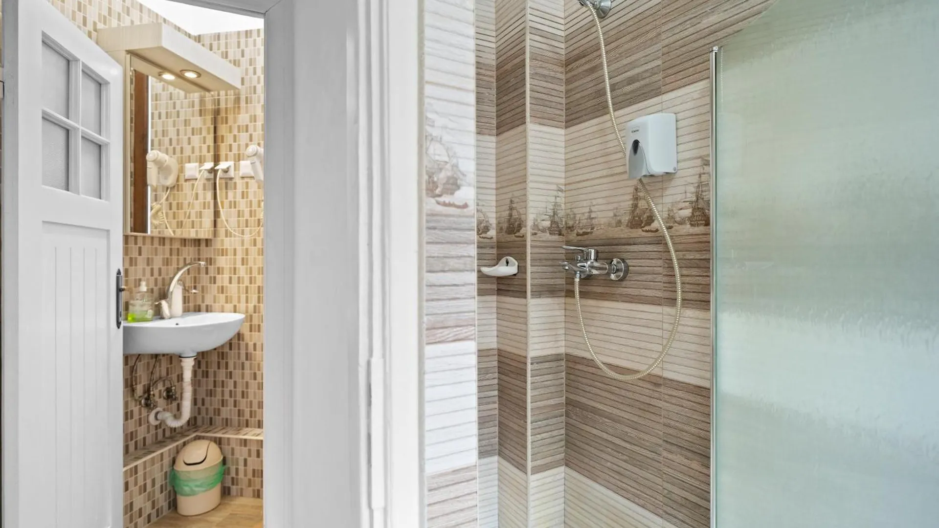 Golden Residences - Apartment & Penthouse In Old Town Bucharest