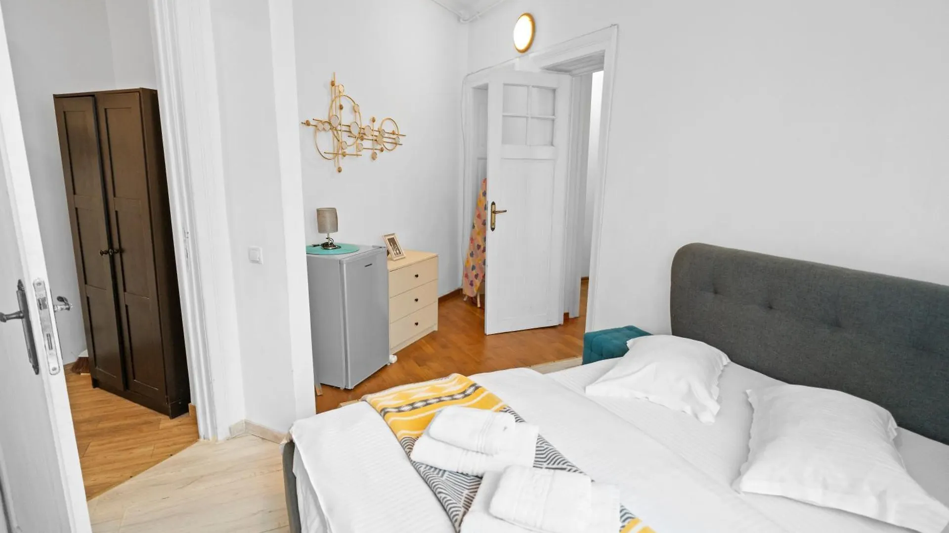 Golden Residences - Apartment & Penthouse In Old Town Bucharest